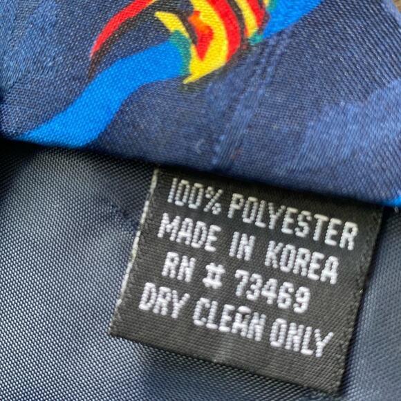 SURREY Colorful Fish Pattern Men's Tie One Size - Picture 4 of 4